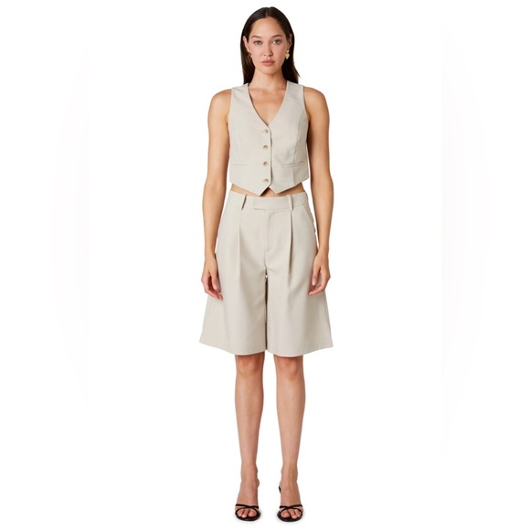 NWT NIA Daisy Bermudas Short in Shell Size Small - Picture 8 of 10